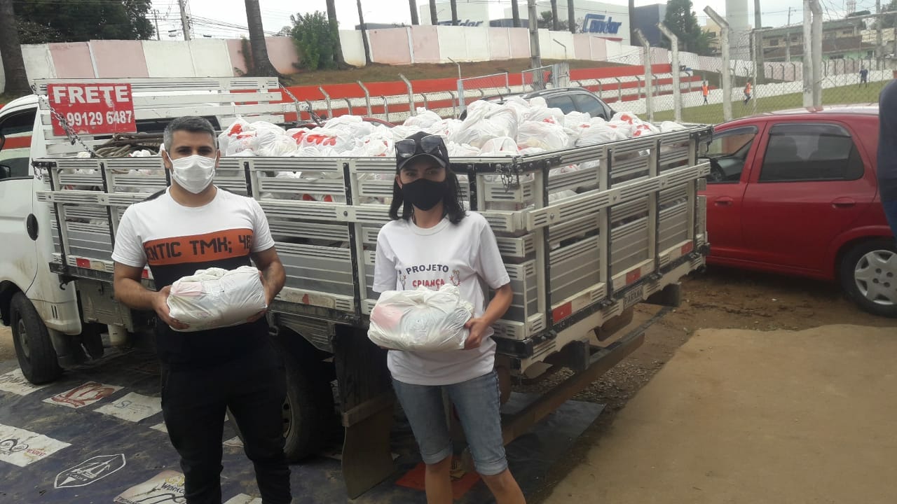 15 toneladas de alimentos doados – Campanha Solidária IBMP já entregou mais de 2 mil cestas básicas